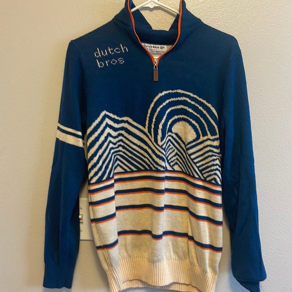 DUTCH BROS SWEATER